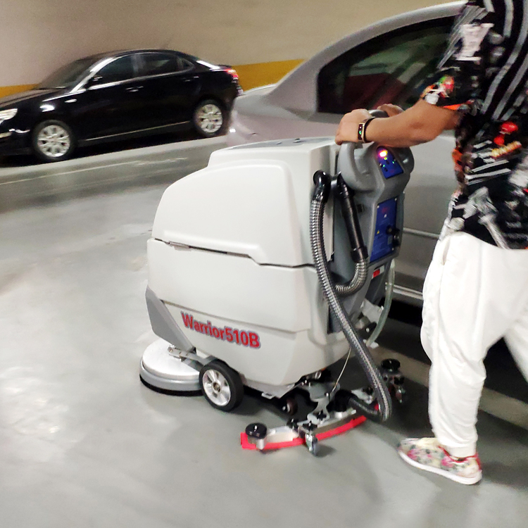 电动洗地机更适合小区停车场清洁提升档次